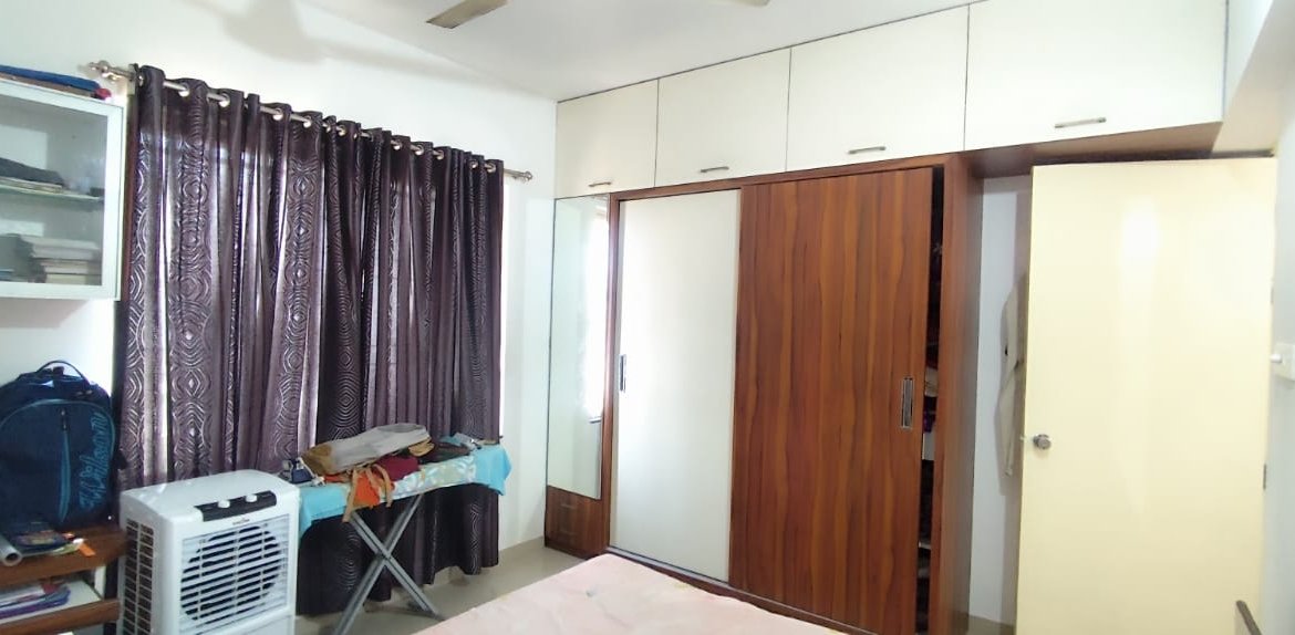 2 BHK resale flat in GV7 Ambegaon