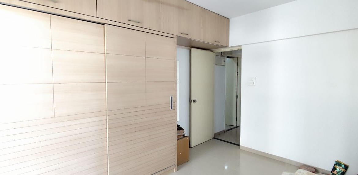 2 BHK resale flat in GV7 Ambegaon