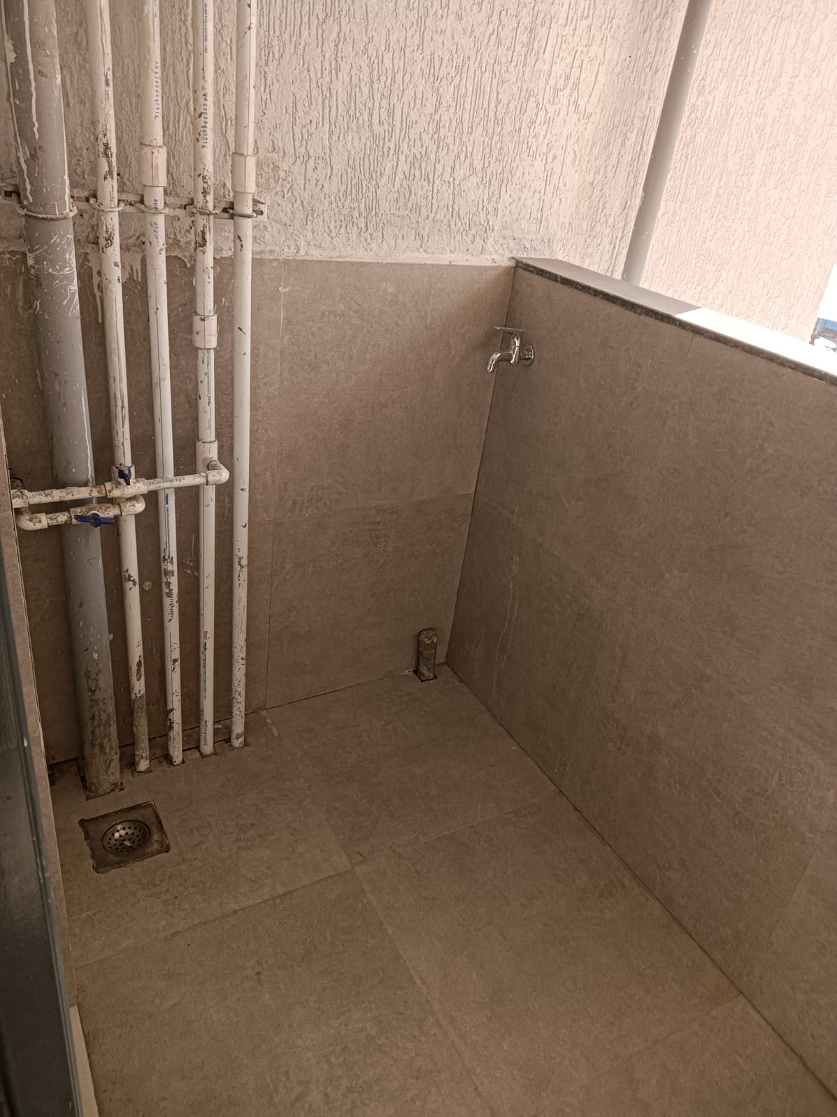 2 BHK resale flat in ANP Atlantis