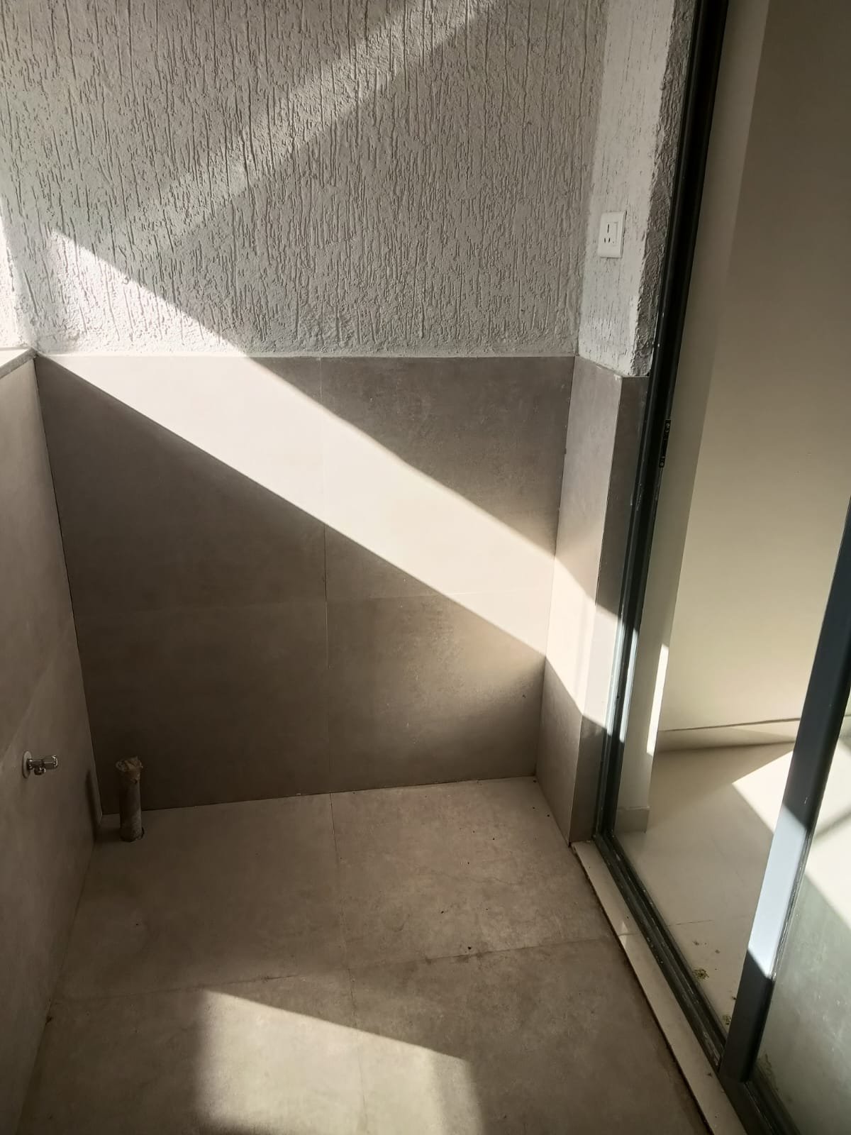 2 BHK resale flat in ANP Atlantis