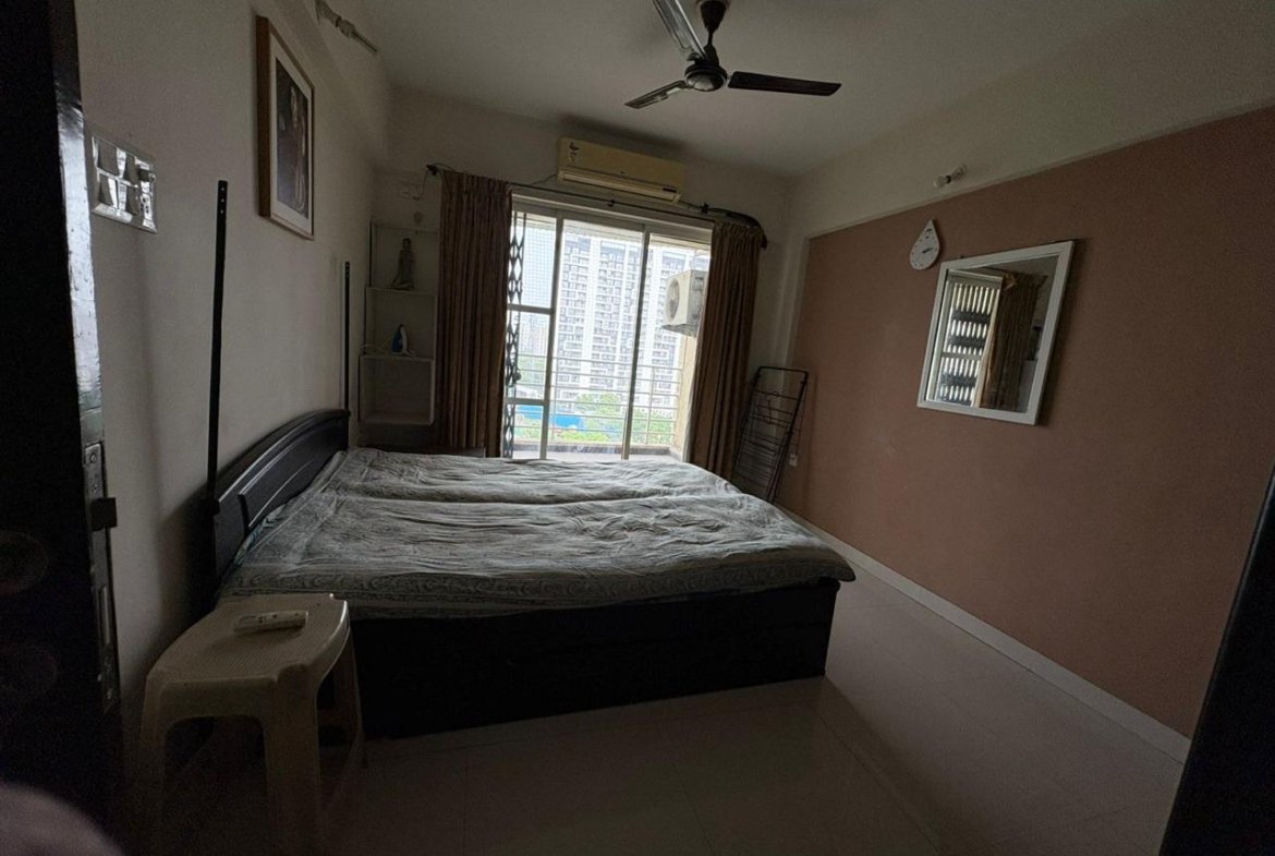 2 BHK resale flat in Comfort Zone
