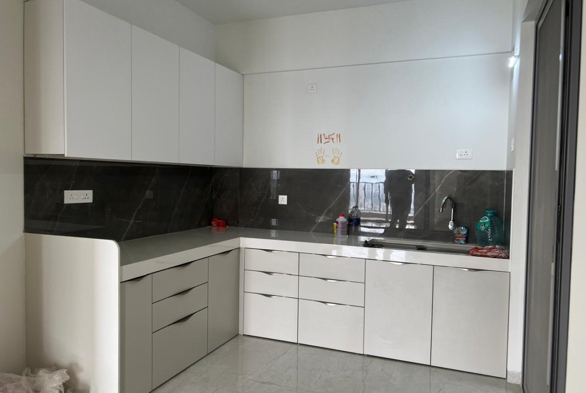 3 BHK Resale Flat in Yashada Vantage Twenty One