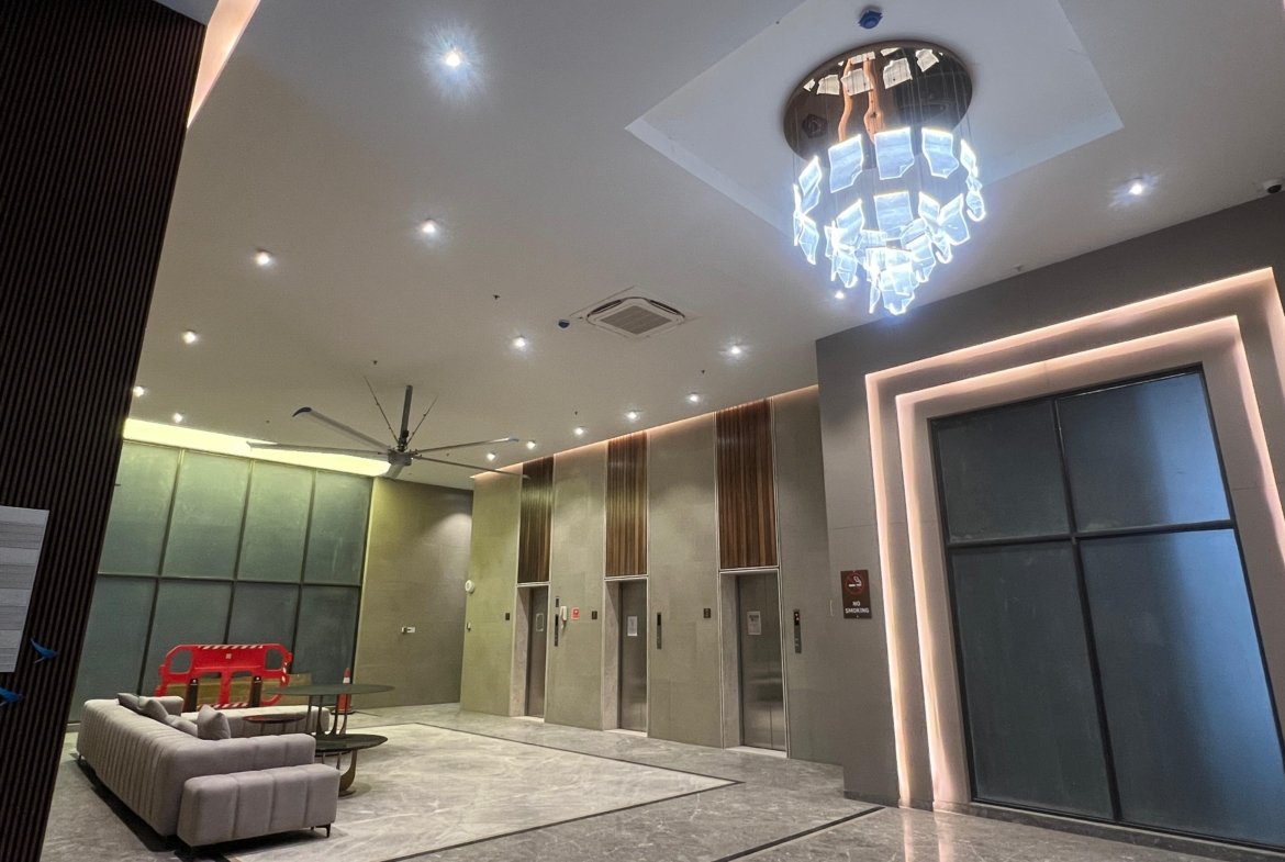 3 BHK Resale Flat in Yashada Vantage Twenty One