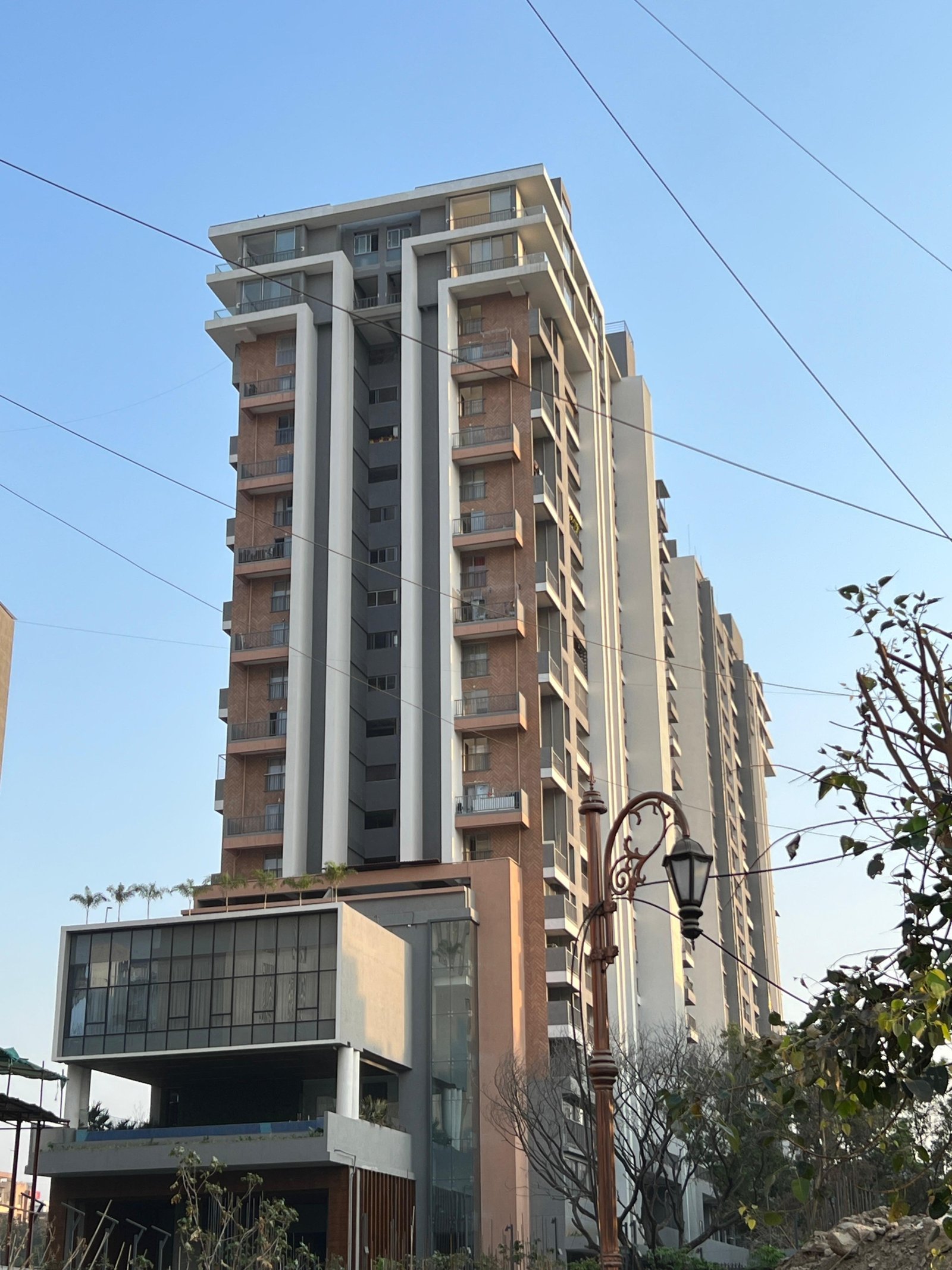 3 BHK Resale Flat in Yashada Vantage Twenty One