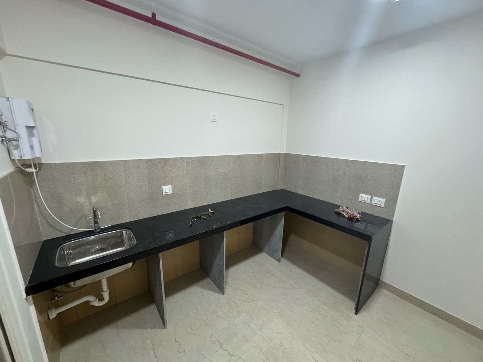 3 BHK Flat for Rent in Supreme Estia